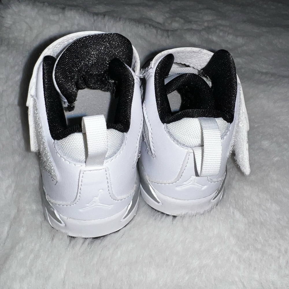 Toddler - Picture 3 of 3